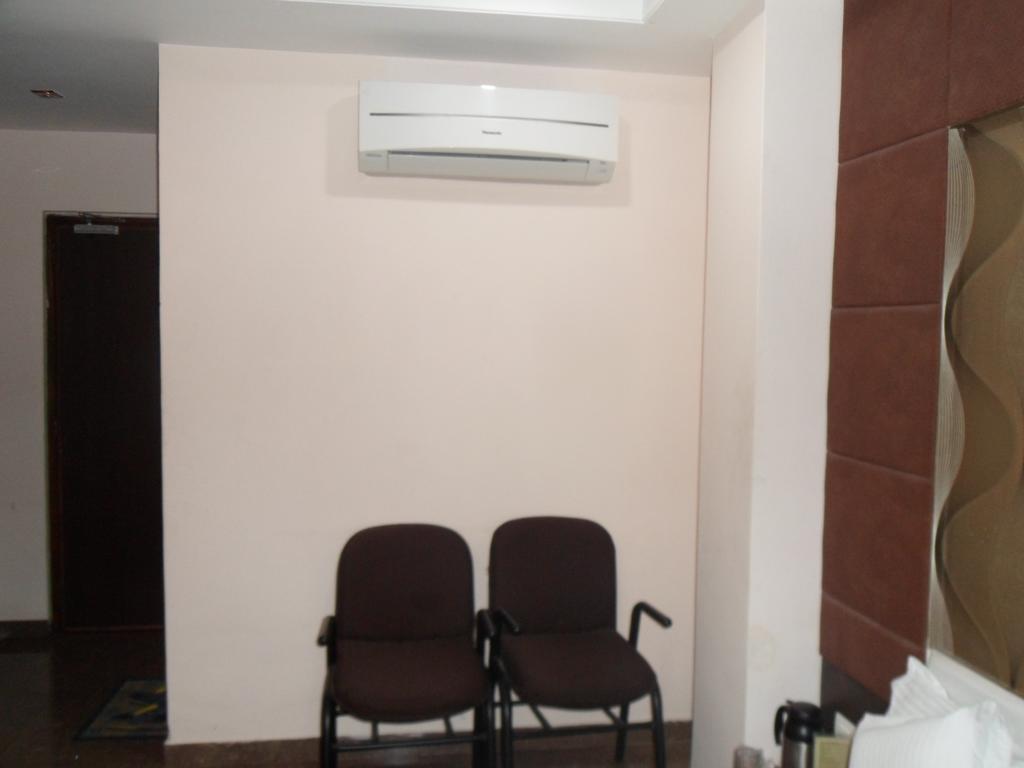 Hotel Silver Plaza Ahmedabad Bilik gambar