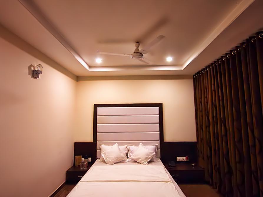 Hotel Silver Plaza Ahmedabad Luaran gambar