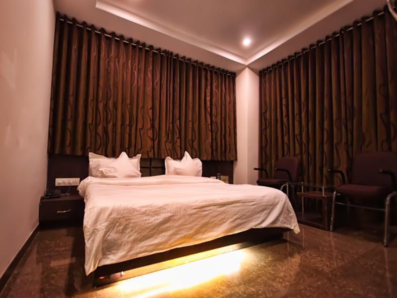 Hotel Silver Plaza Ahmedabad Luaran gambar