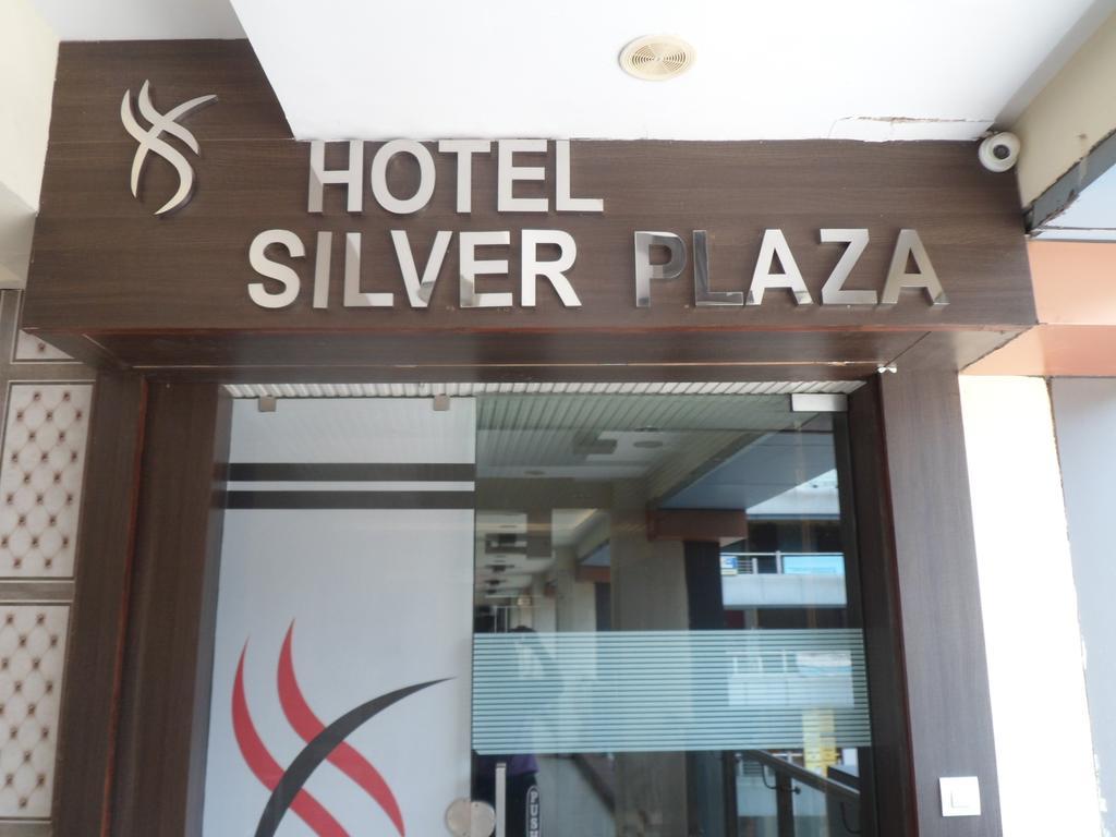 Hotel Silver Plaza Ahmedabad Luaran gambar